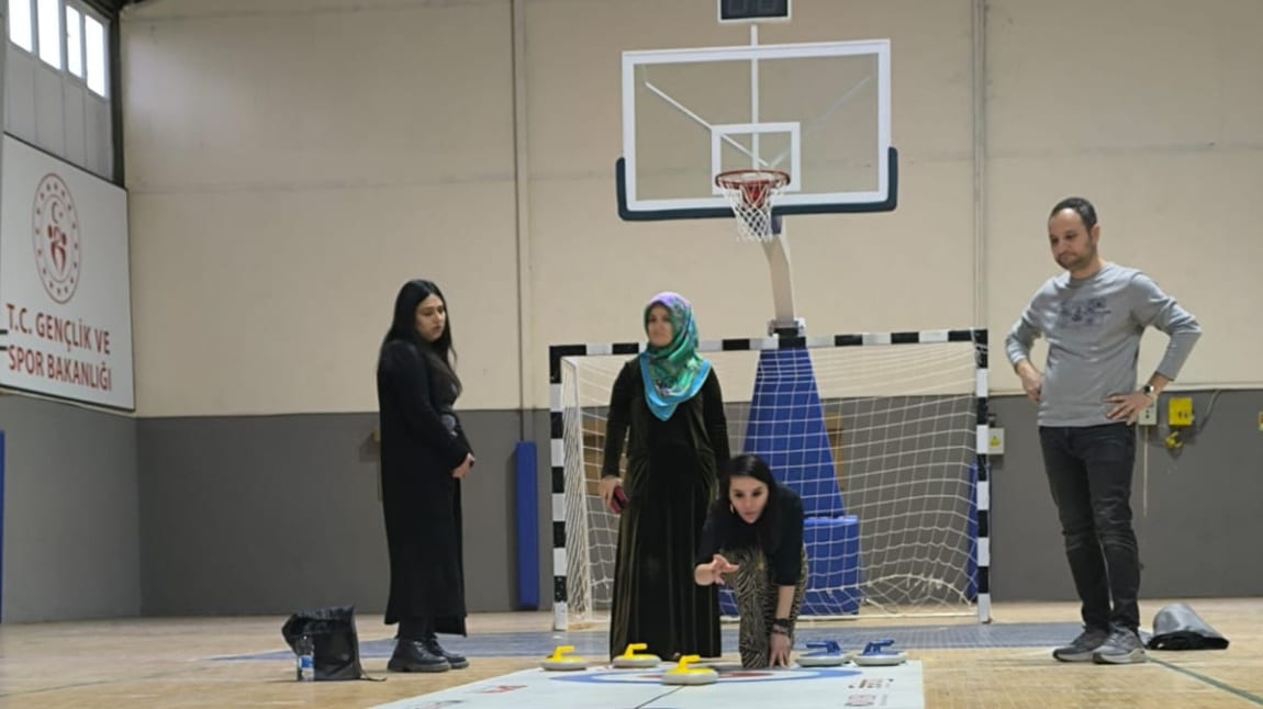 Floor Curling Aktivitesi